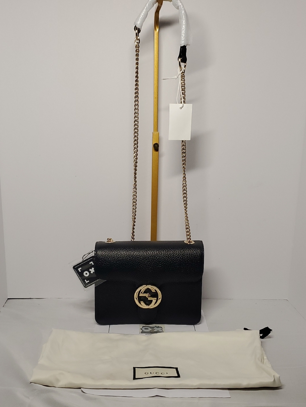 Authentic Gucci Black Pebbled Leather Gucci Interlocking Shoulder/Crossbody Bag